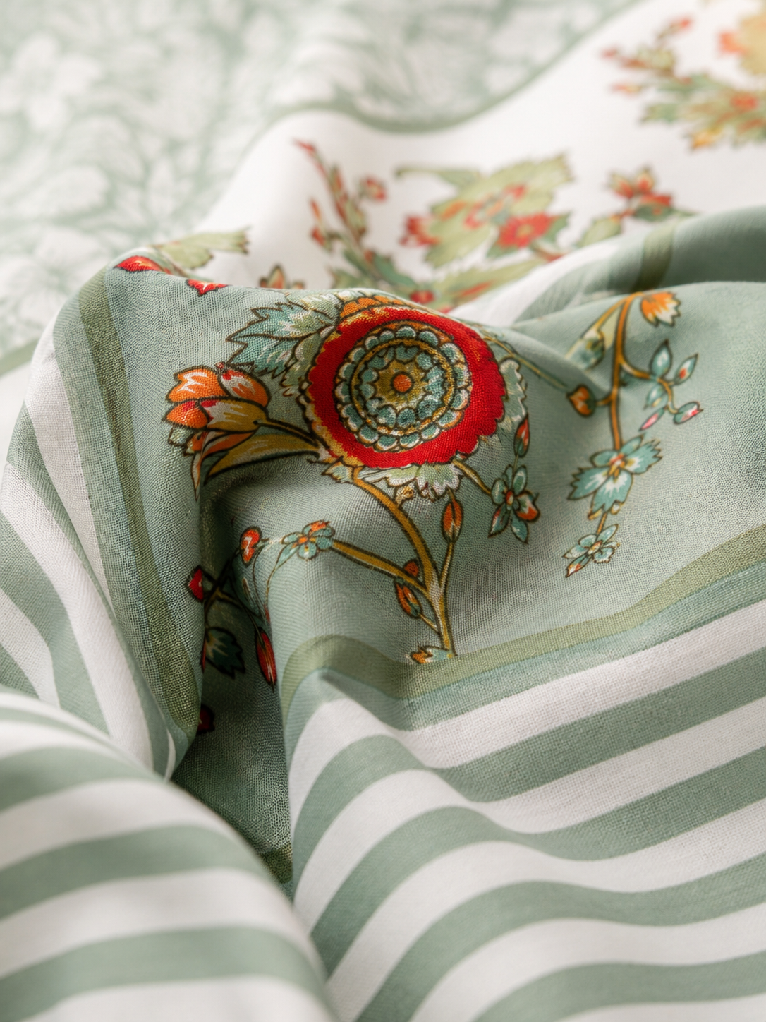 Gulnaar Heritage Floral Bedsheet | 100% Pure Cotton | Vastu Compliant | 120×120 Inches | HEMVI